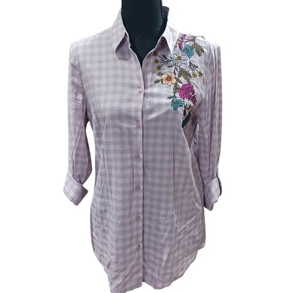 Chicos Embroidered Floral Checkered Button-Up Shirt Size 4/6 Lavender Cotton - Picture 1 of 9